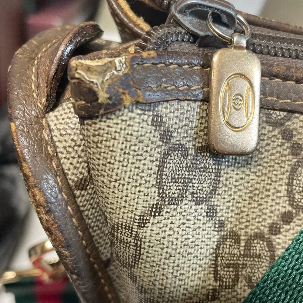 Authentic Vintage Gucci Bag - Picture 15 of 15